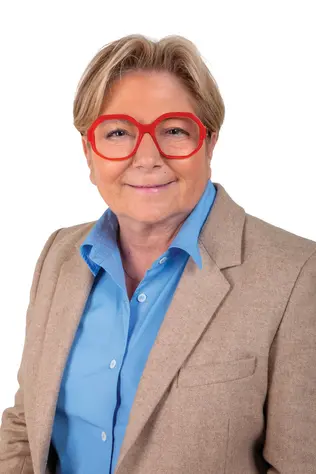 nathacha_bourchart_membre_de_droit.webp